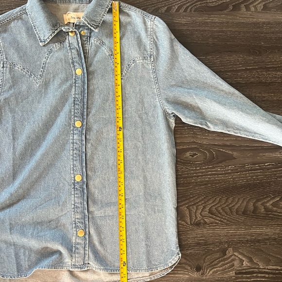 👑NWOT Triarchy Light Blue Button Up Denim Shirt XS - Picture 7 of 10